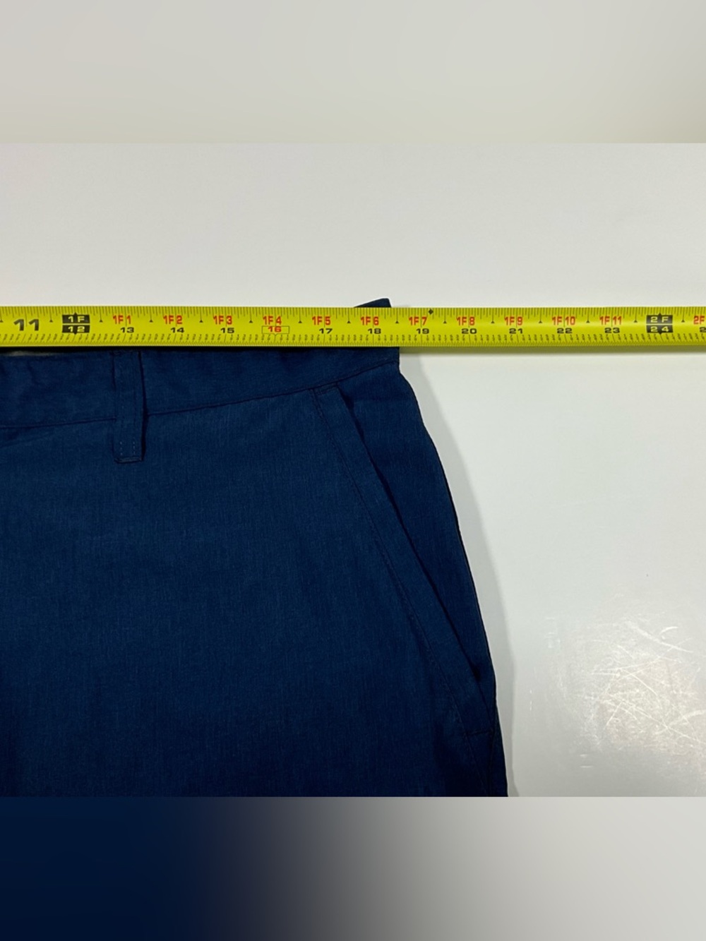 Magellan Outdoors Flex Fish Gear Shorts Men’s 34 Blue Fishing Outdoor - Picture 5 of 11